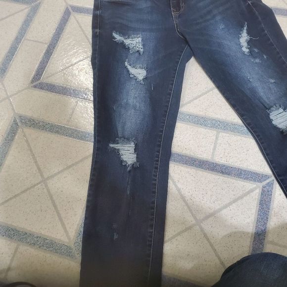 Wild Blue Size 7 Distressed skinny jeans by e - Picture 6 of 8